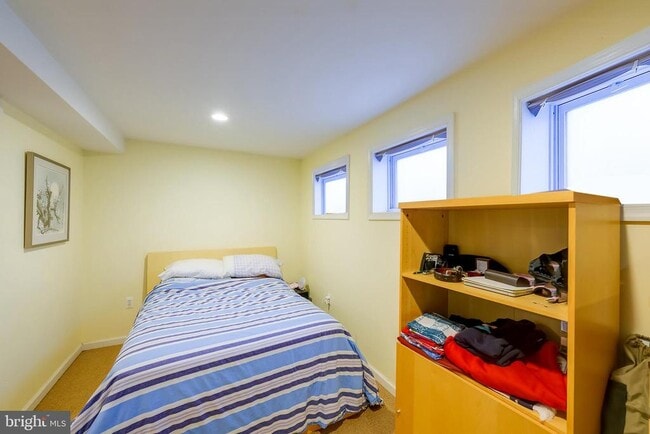 Building Photo - 4504 Highland Ave