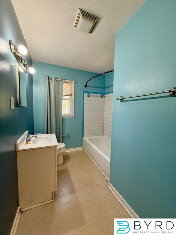 Building Photo - 1102 Pennsylvania Ave