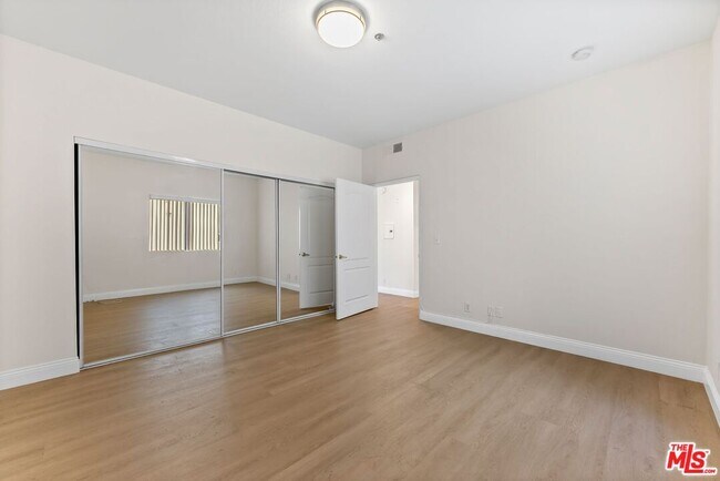 Building Photo - 8558 Chalmers Dr