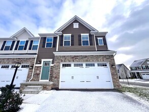 Building Photo - 3 Bed 3 Bath- Mars PA