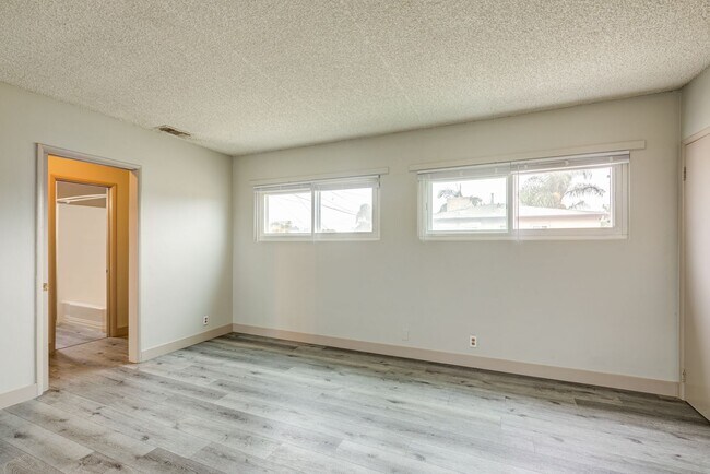 Building Photo - Spruce Ave Residences