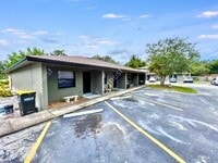 Building Photo - 1063 Spirit Lake Rd