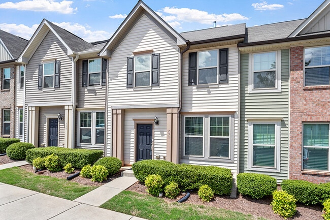 Building Photo - 731 Maypearl Ln