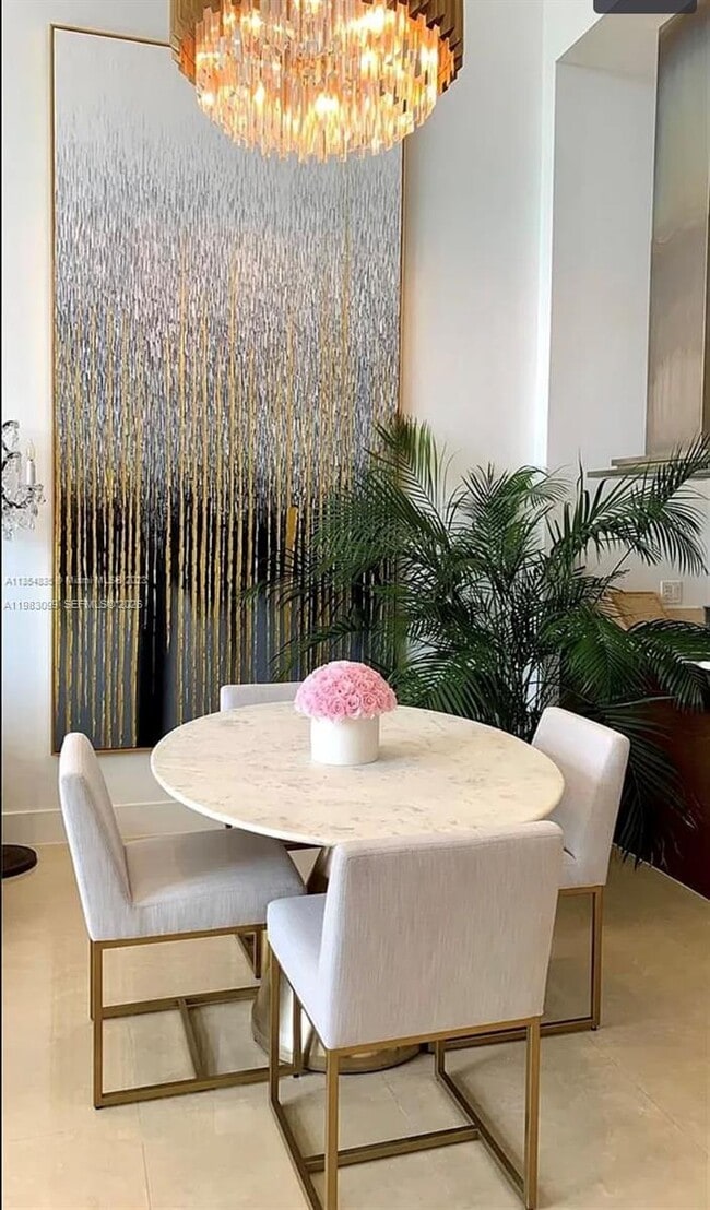 Building Photo - 495 Brickell Ave