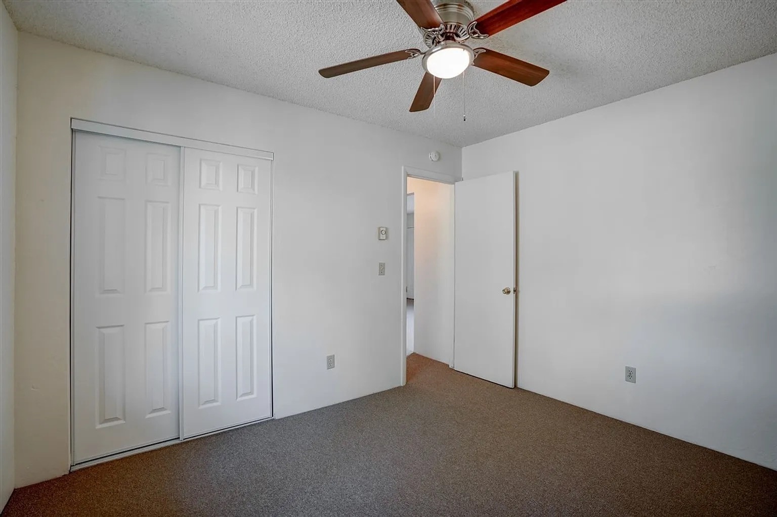 Building Photo - 555 Dameron Dr