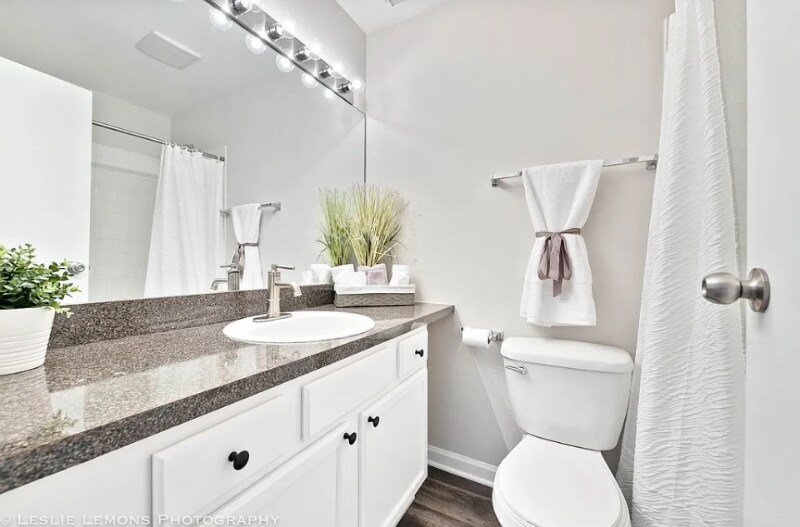 Building Photo - 6018 ELake Dr