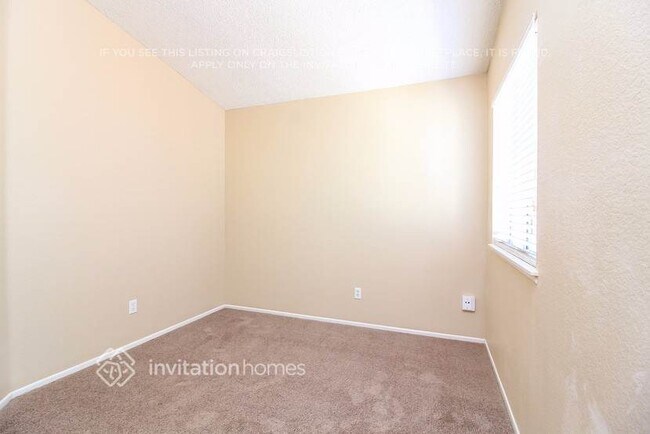 Building Photo - 11671 Oak Knoll Ct