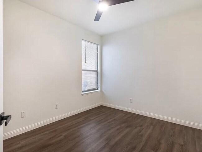 Building Photo - 13240 Berrywood Trail