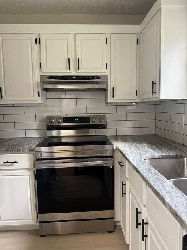 Building Photo - 4605 Tipperary Trail