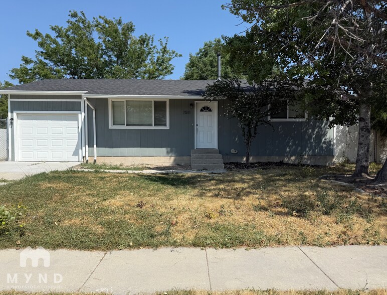 Primary Photo - 7511 S Uranium Dr