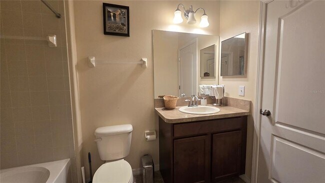 Building Photo - 4085 Shadetree Ln