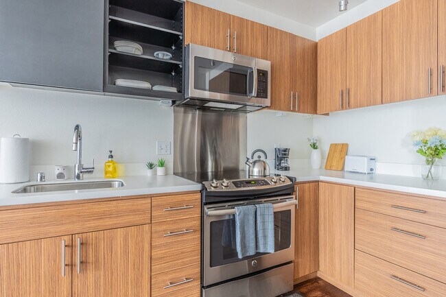 Building Photo - 2407 E Union St