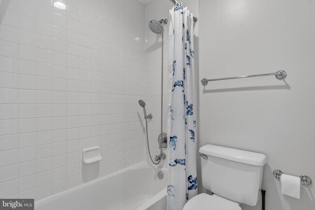 Building Photo - 8814 Hunting Lodge Ct