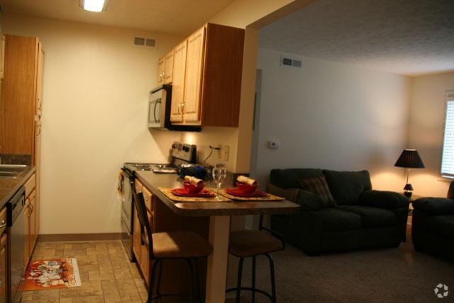 Kitchen - Towne Park Apartments