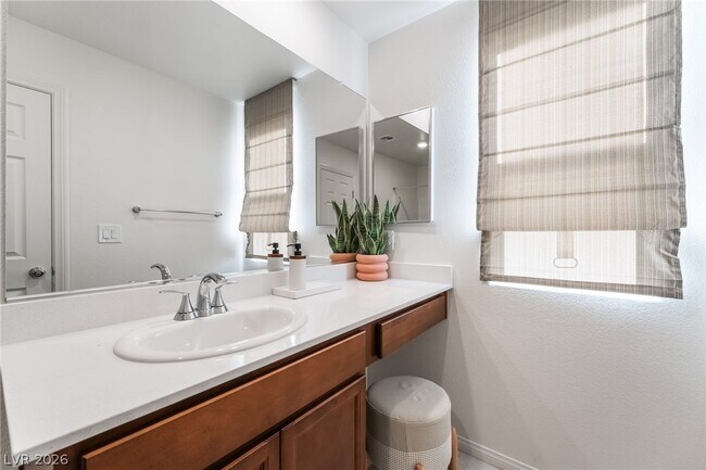 Building Photo - 4327 W Gary Ave