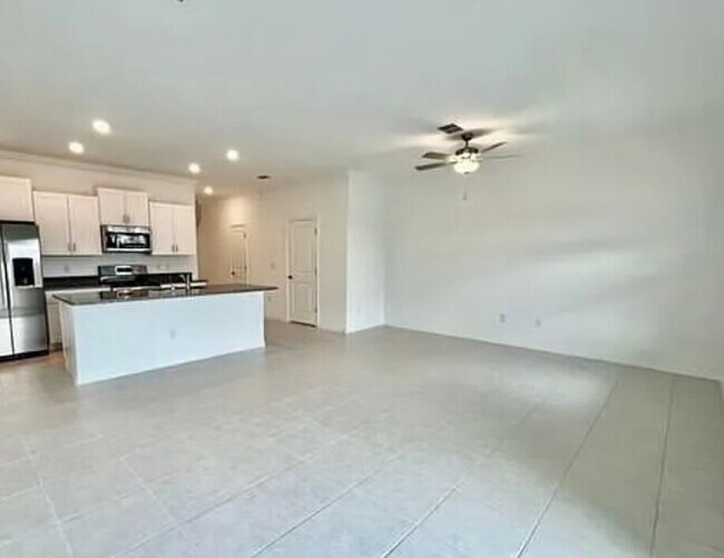 Building Photo - 21822 Adriatic Ln