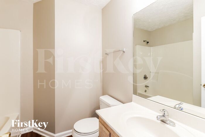 Building Photo - 1045 Eagle Pointe Dr NW