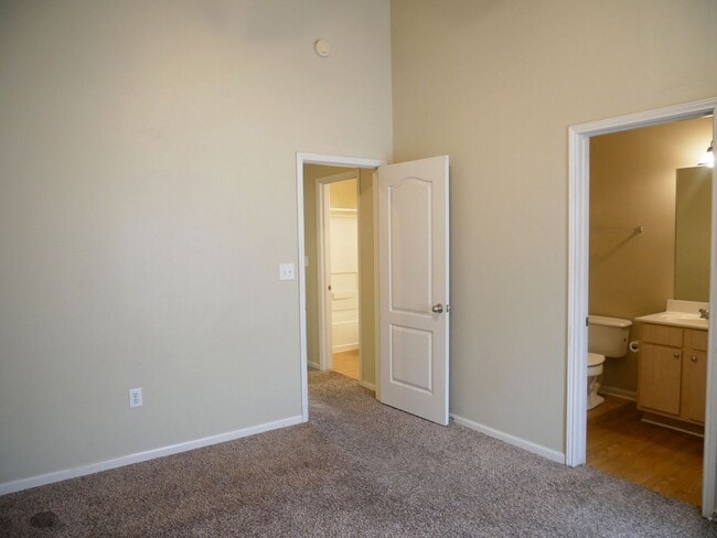 Building Photo - 119 Pine Meadows Cir