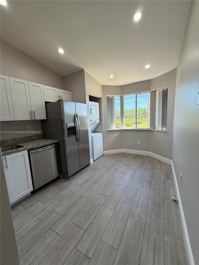 Building Photo - 15501 SW 133rd Pl