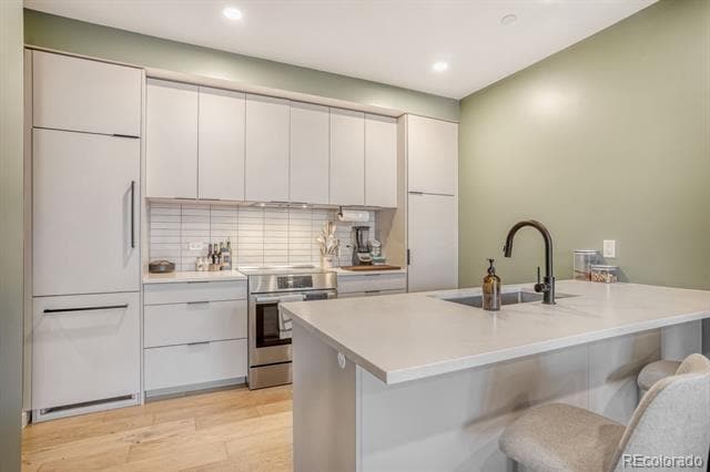 Building Photo - 1601 Park Ave