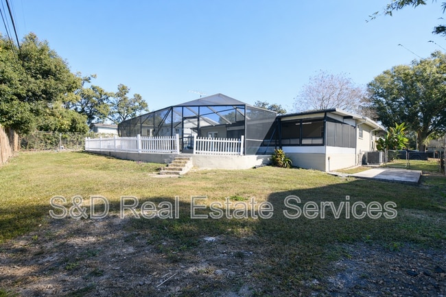 Building Photo - 3133 S Polk Ave