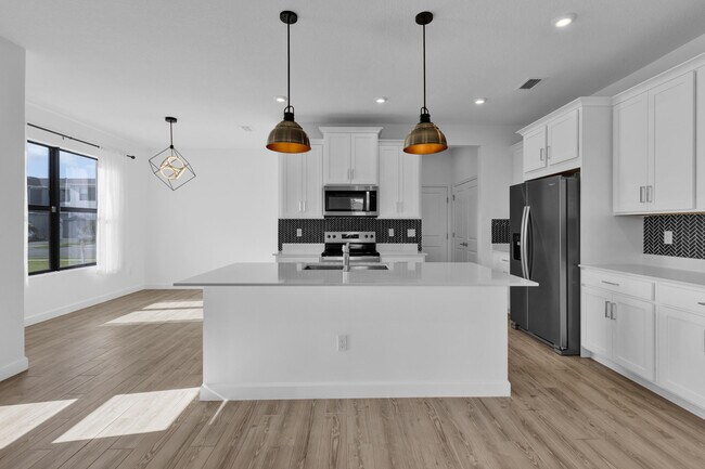 Building Photo - 14075 SW Thorens Dr