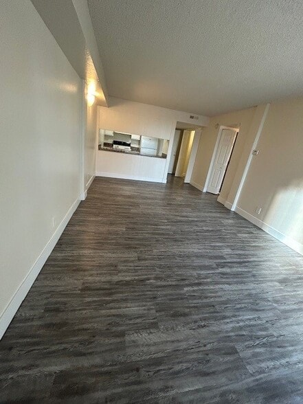 Building Photo - The Crossing Apartment Homes