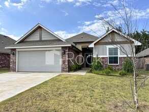 Building Photo - Beautiful 3 Bedroom Home in Azalea Farms in Noble