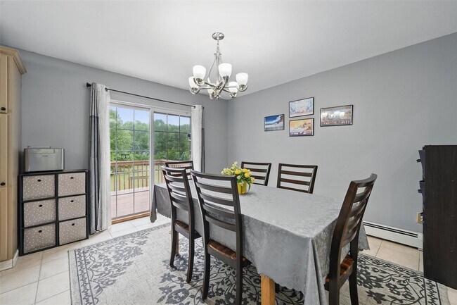 Building Photo - 2067 NY-211