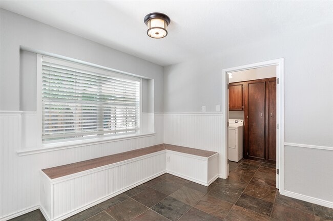 Building Photo - 2406 Box Oak Pl