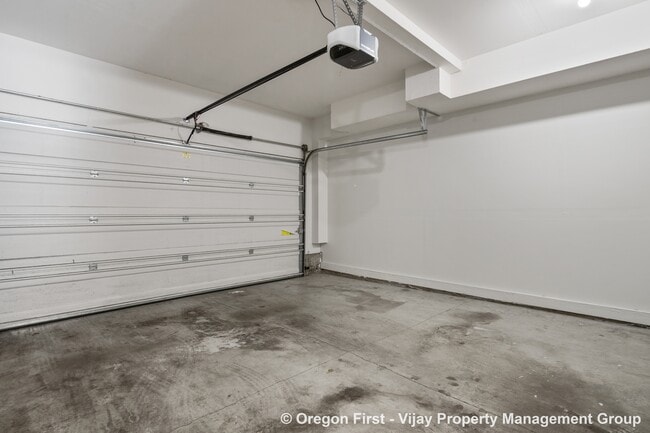 Building Photo - 17097 SW Glen Park Ct