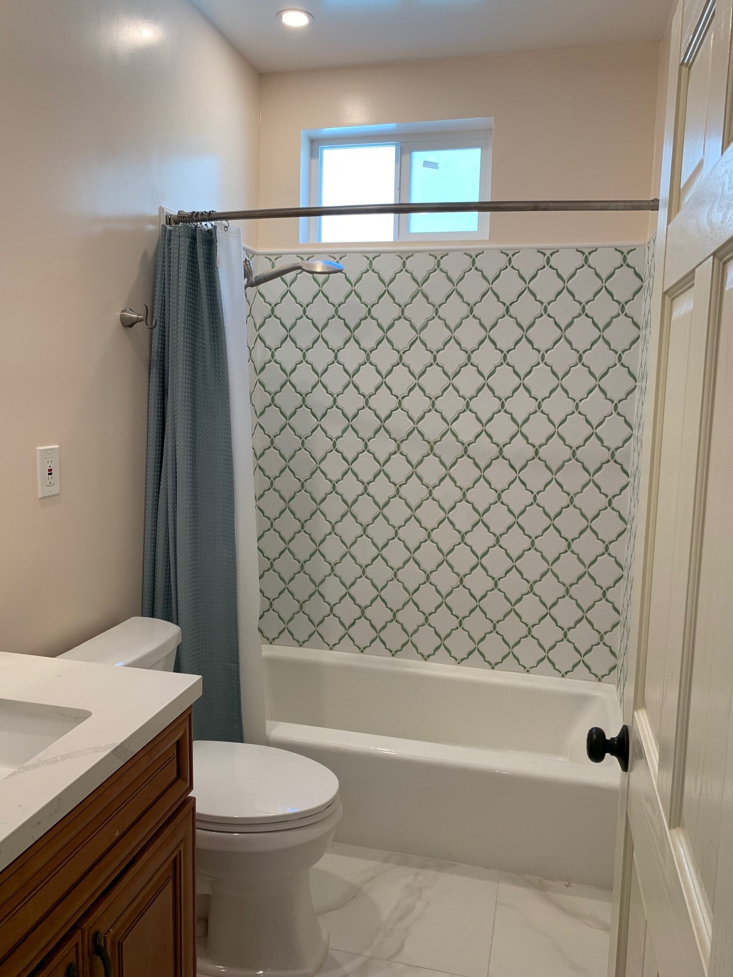 Building Photo - 1010 S Elliott Pl