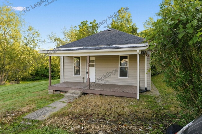 Building Photo - 125 Thorn St