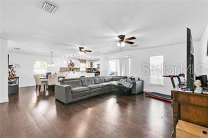 Building Photo - 242 Abbotsbury Dr