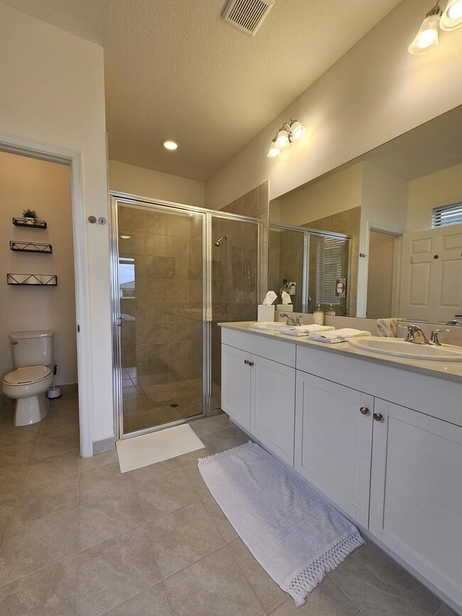 Building Photo - 5032 Arancia Ln
