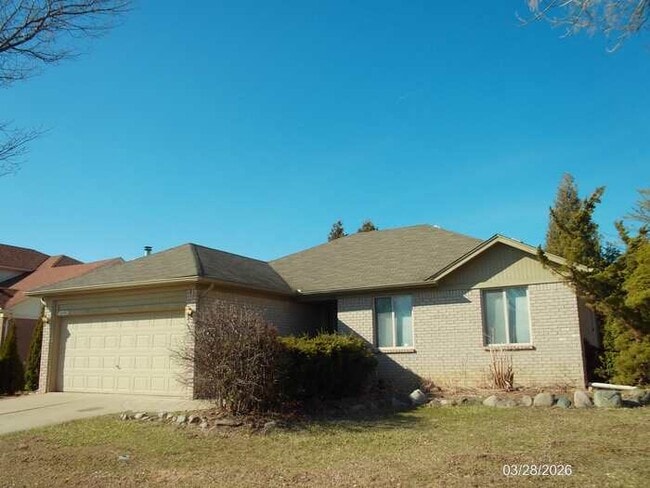 Building Photo - 2081 Newburgh Dr