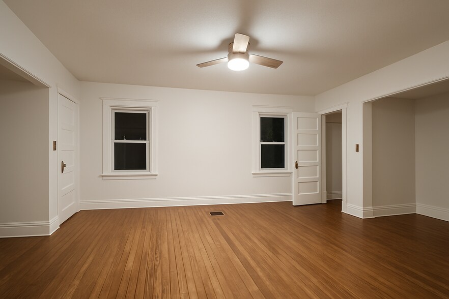 Building Photo - 4303 Woodbridge Ave