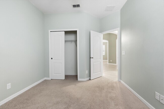 Building Photo - 740 Preakness Cir