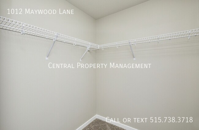 Building Photo - 1012 Maywood Ln