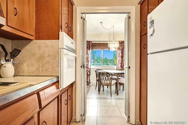 Building Photo - 600 Layne Blvd