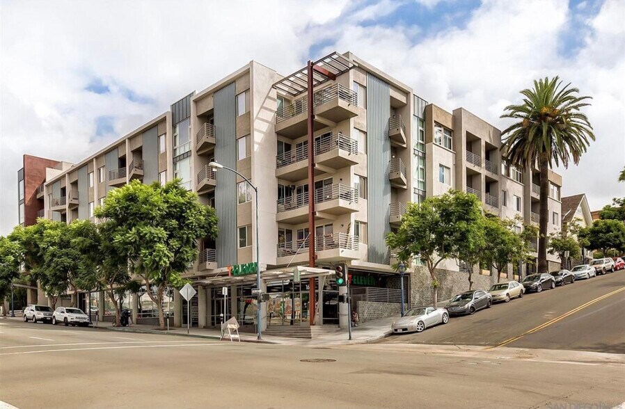Building Photo - 1642 7th Ave