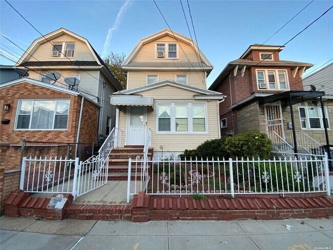 Building Photo - 101-51 131st St