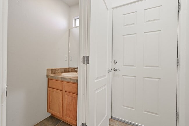 Building Photo - Bright Tierra Contenta Retreat