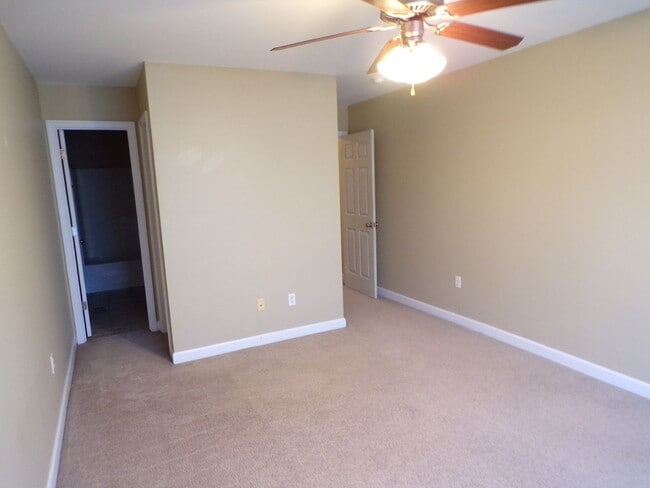 Building Photo - 222 Eagle Landing