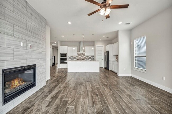 Building Photo - 12909 Mitica Dr