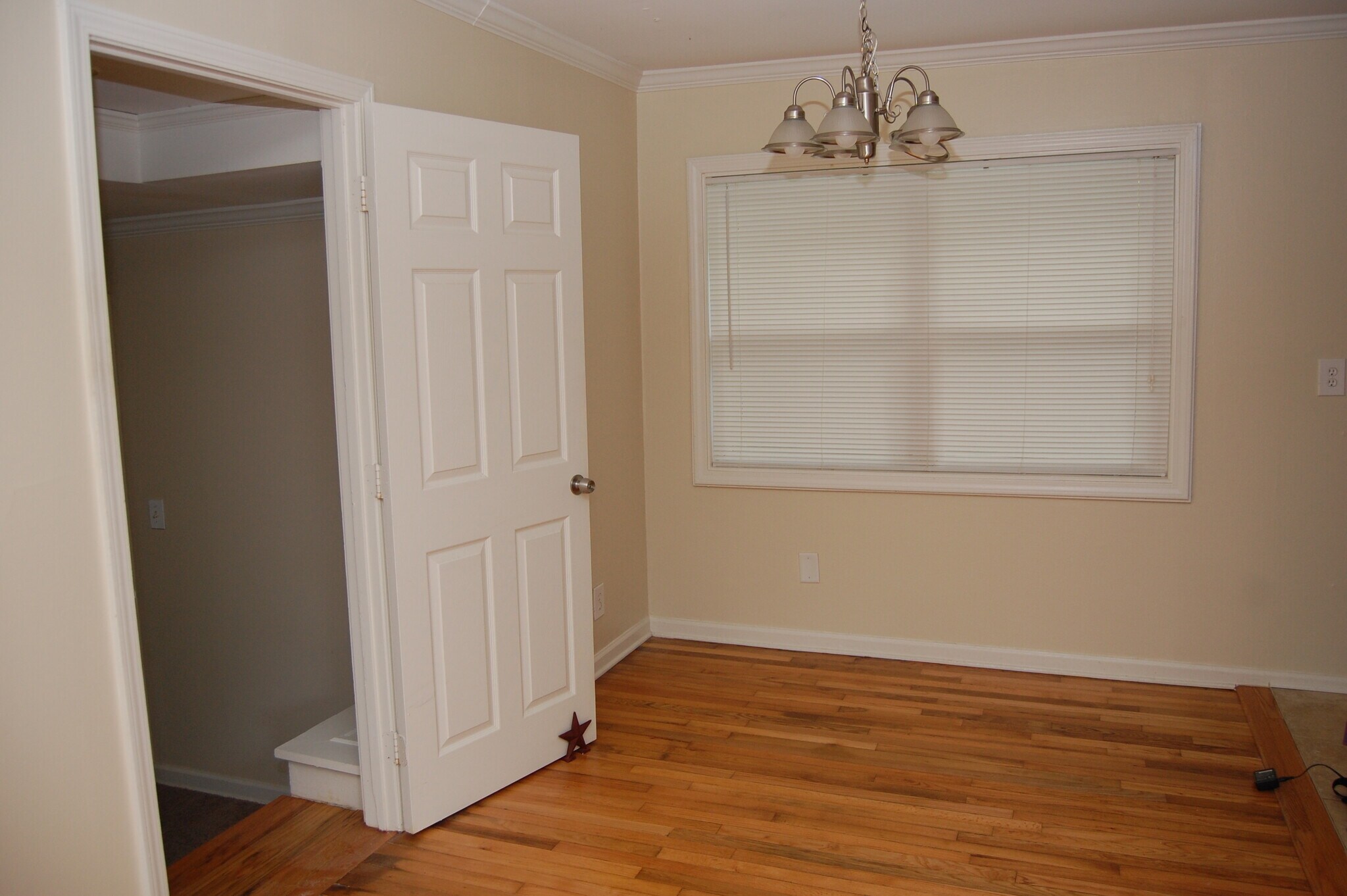 Dining room - 5075 Fairmont Rd SE