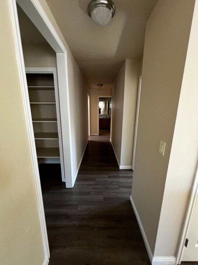 Building Photo - "Luxury Living: Stunning home with marble counter tops & Fireplace!"