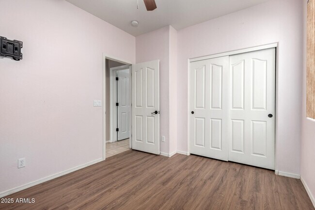 Building Photo - 7352 W Valencia Dr