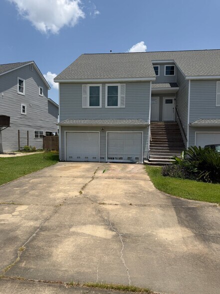 Building Photo - 112 Northshore Cir