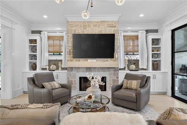 Building Photo - 1812 Wellbourne Dr NE